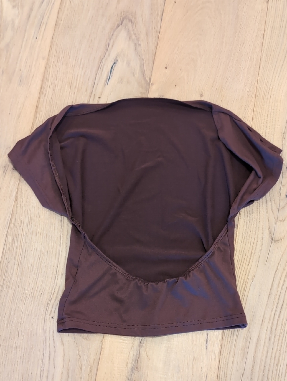 SHEIN Brown Short Sleeve Scoop Back Crop Top